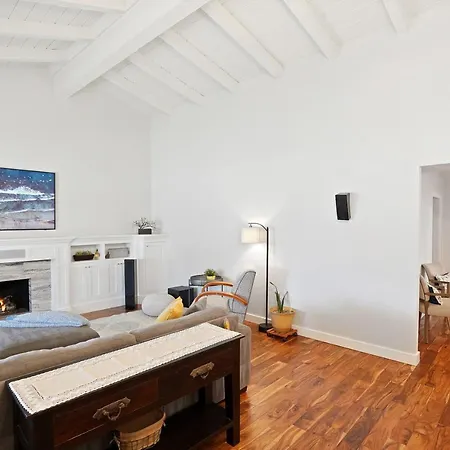 Single Story Remodeled Home W Ac Great Backyard Quit Location Near Beach W Bikes